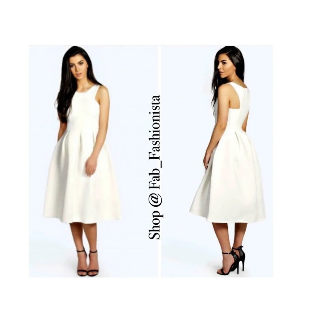 Classic Flair Monroe Dress : White